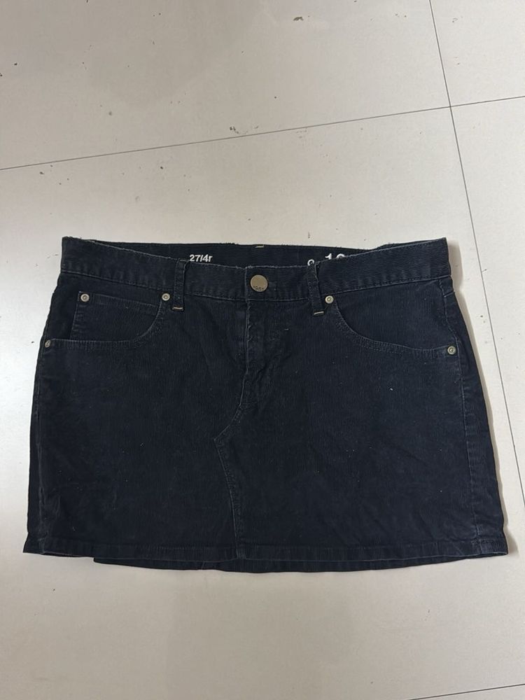 GAP Black Mini Corduroy Skirt🖤