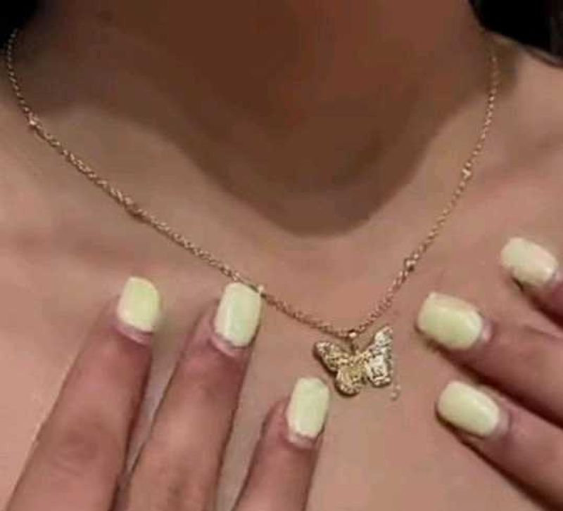 Korean locket necklace