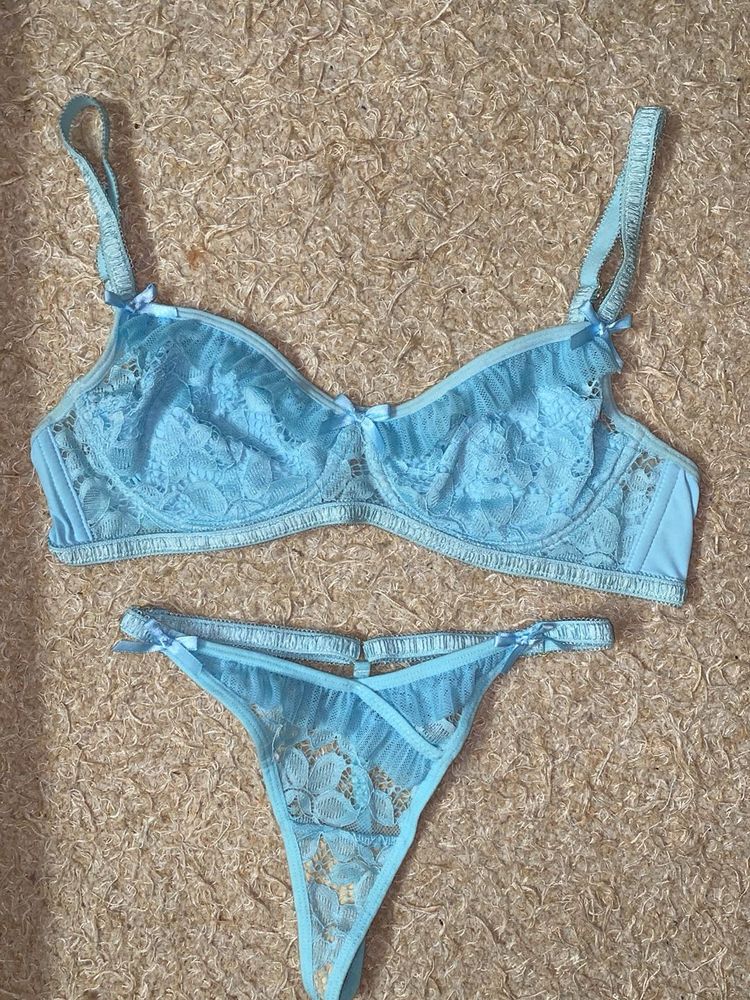 cyan blue lace set