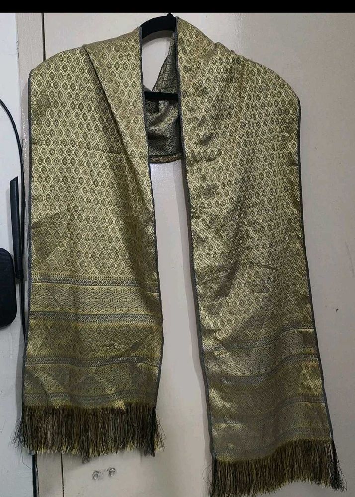 Elegant Gold Patterned Scarf