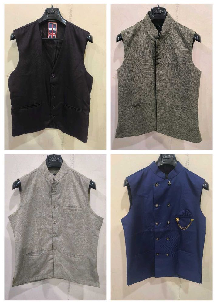 Set of 4 men&#39;s waistcoats for formal events