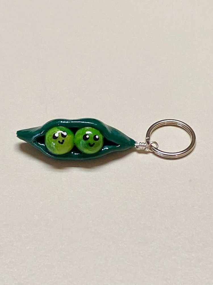 Bestie Two Peas in a Pod🫛Keychain Charm