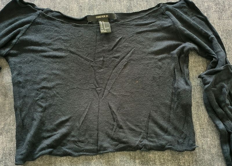Black Crop Full Sleeves Top