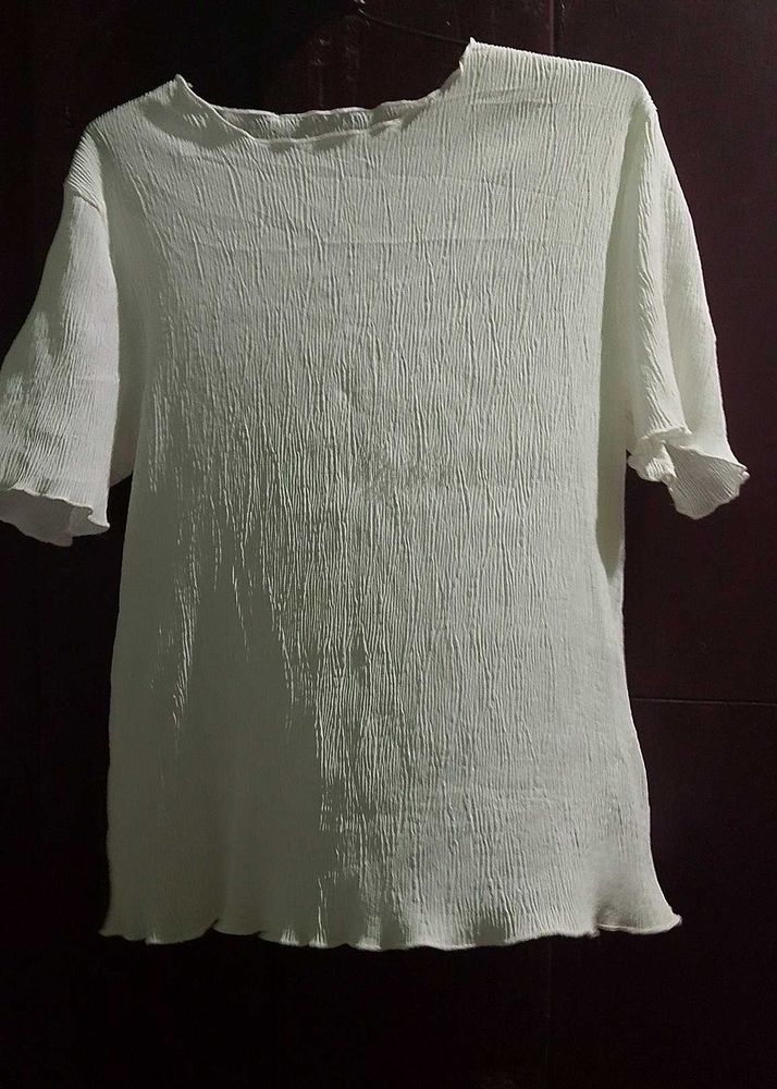 White Textured Top 🫶🏻