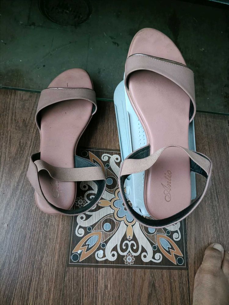Flats Sandal