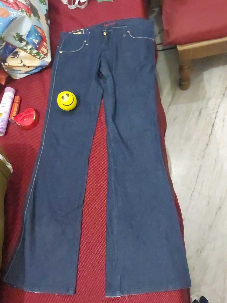 32 Size Jeans 👖