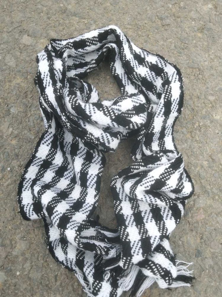 Houndstooth Scarf