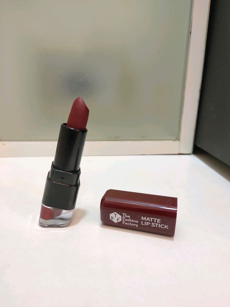 ALIA BHATT MATTE BROWN LIPSTICK