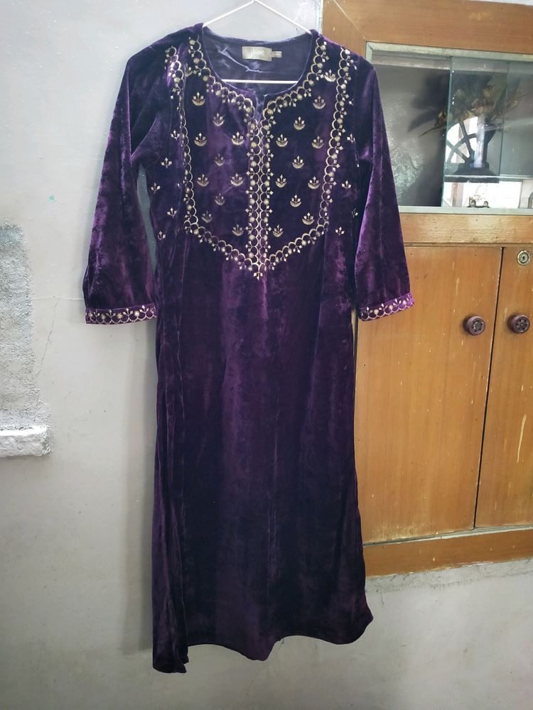 Velvet kurti