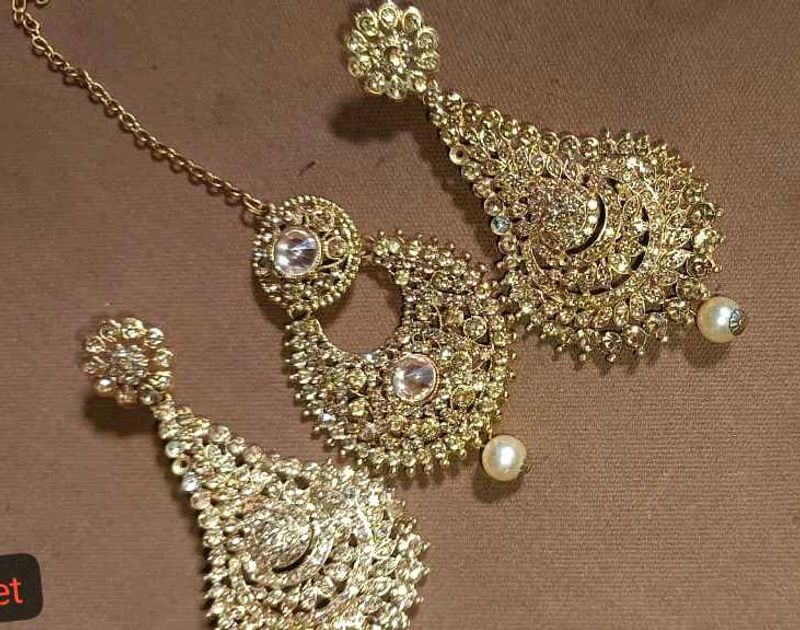 Beautiful Earrings Set With Mangtika 😍