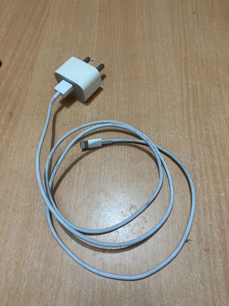 Apple 20 W Charger