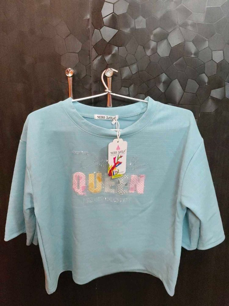 Women&#39;s Top With Tages
