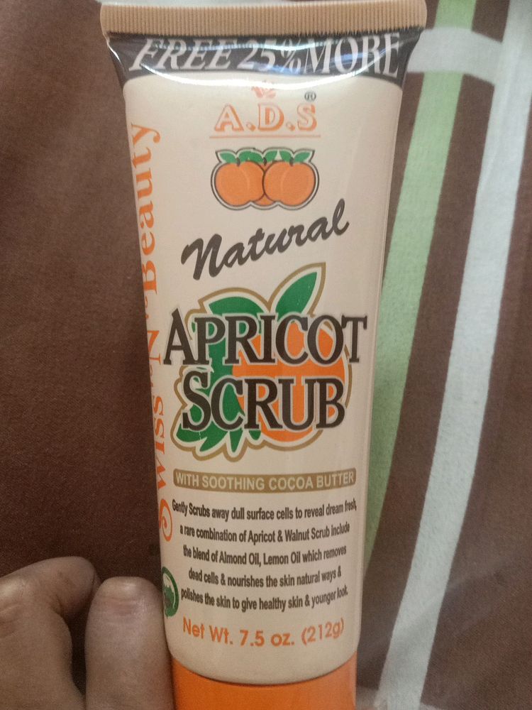Apricot Scrub With Smoothening Cocoa Butter 💕