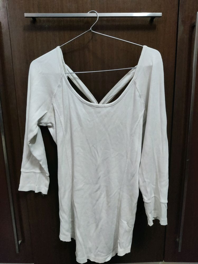 White Top With Back Cutout