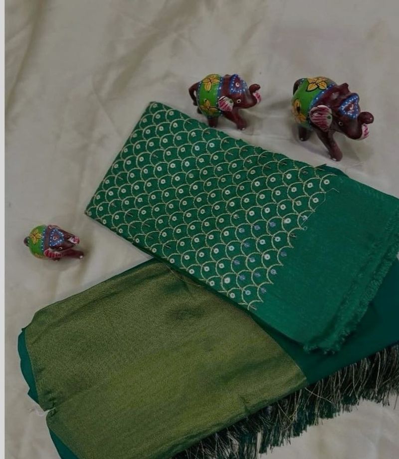 Emerald Green Saree with Blouse Piece