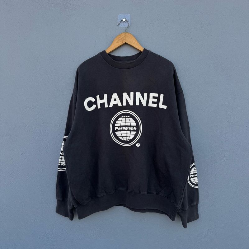Paragraph Channel Graphic Sweatshirt