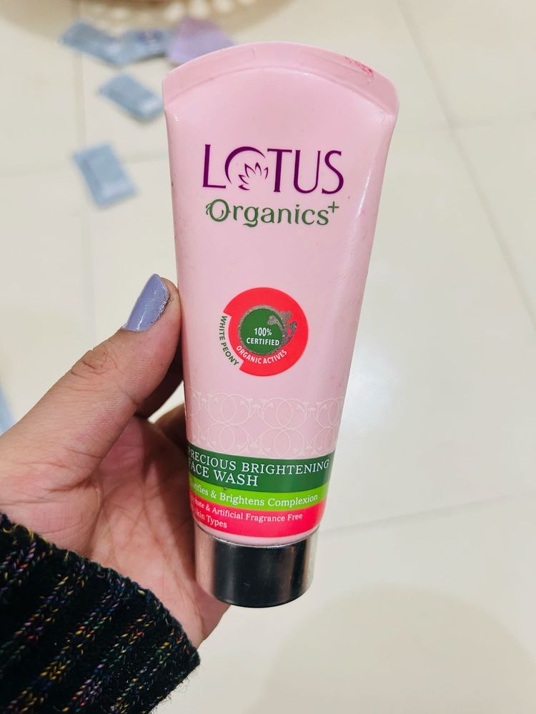 Lotus Organics Face Wash