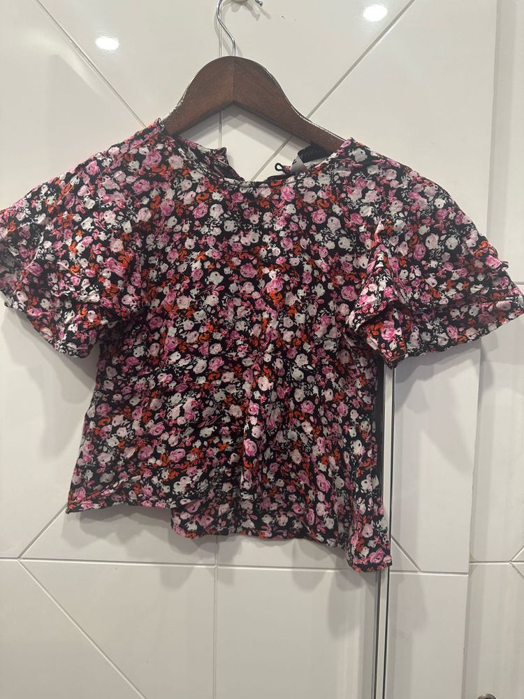 Floral Flutter Sleeve Top