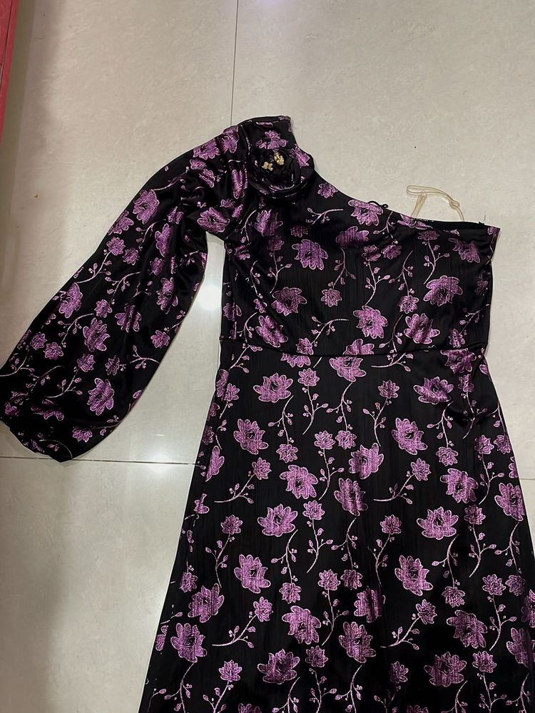 Elegant One-Shoulder Floral Dress