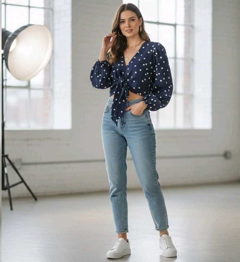 Polka Dot Tie-Front Top💟