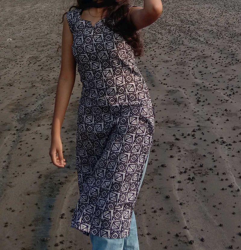Check Kurti