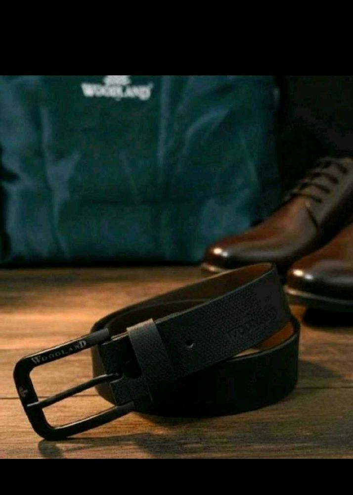 WOODLAND Black leather belt