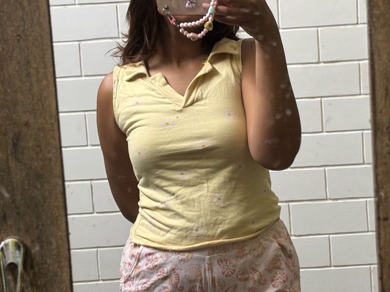 Pastel Yellow Daisy Print Top