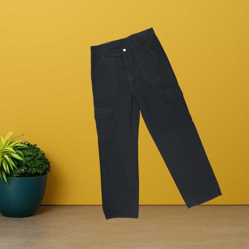 women black straight jeans size 32 (O-55)
