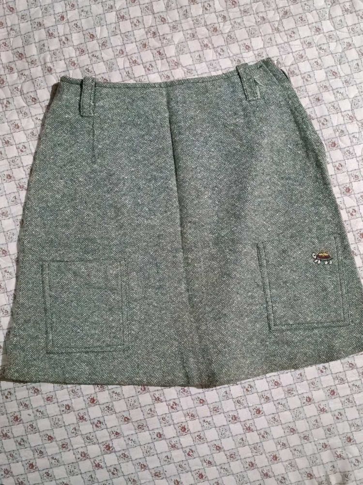 Green Skirt with Pockets