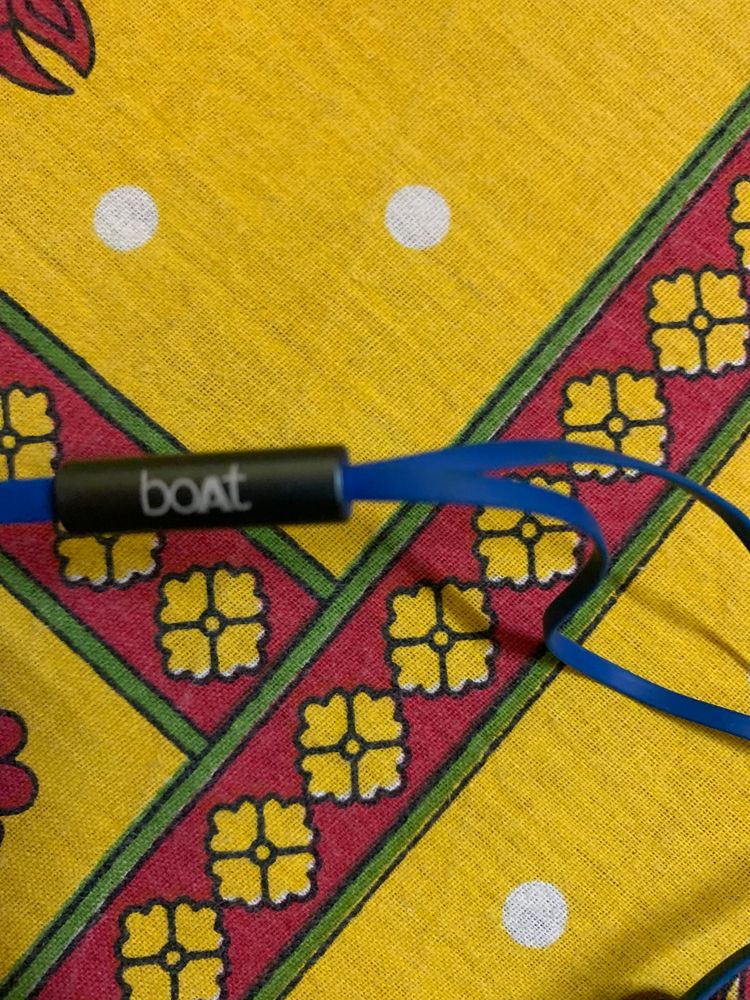 boAt BassHeads 225 Special Edition in-Ear Wired Headphones with Mic (Blue)