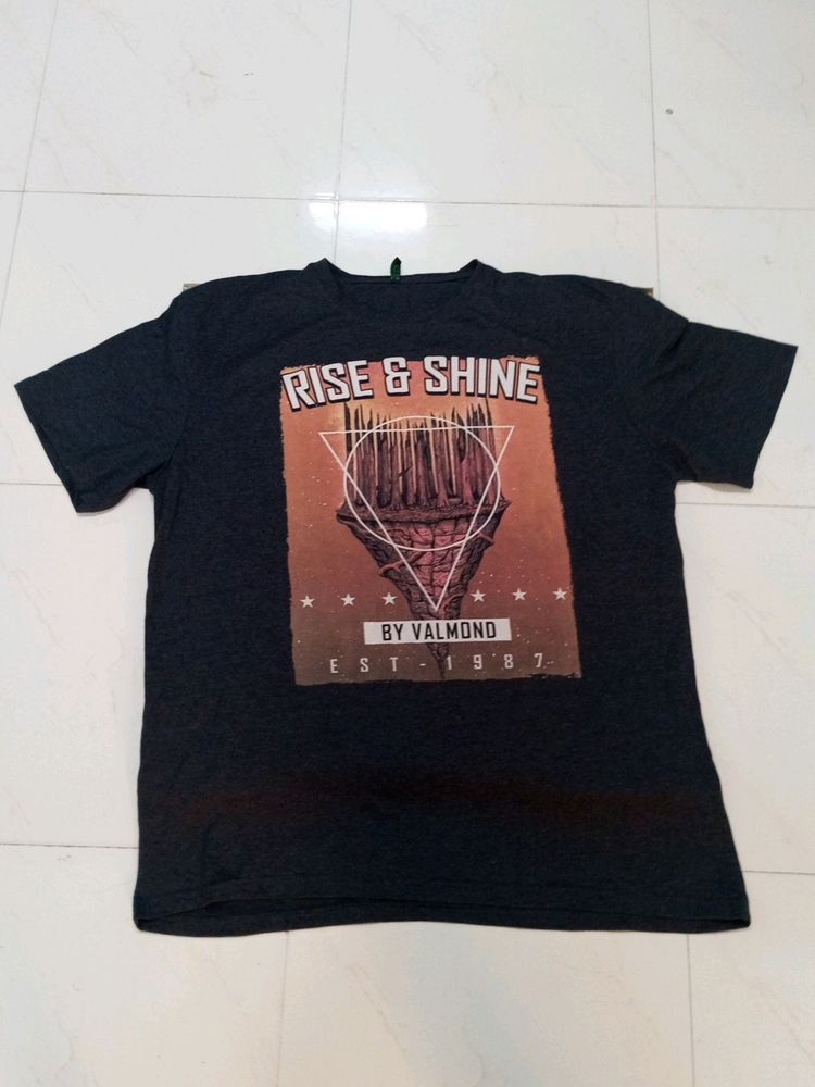 BLACK AND GREY MIXED TSHIRT