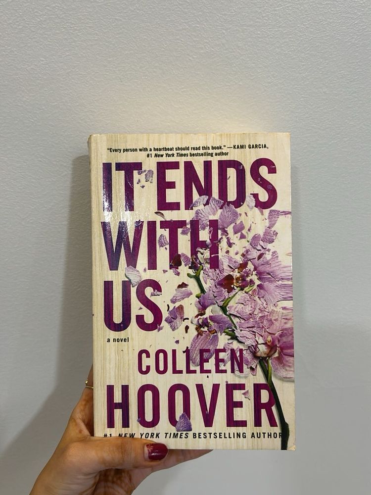 Colleen Hoover “ It Ends With Us “