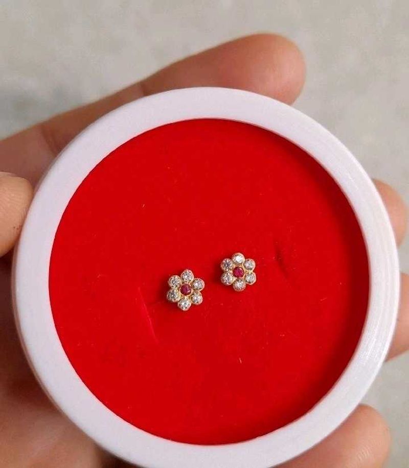 Beautiful New Shaining Stone Studs