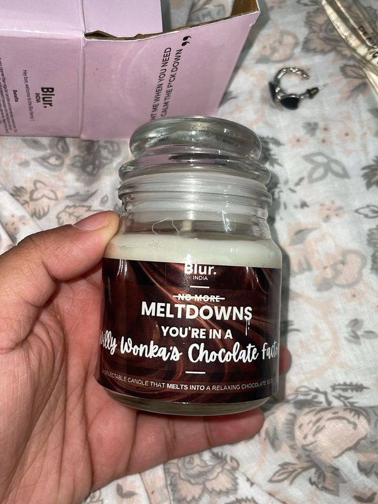 Candle That Melts To Body Oil - Chocolate