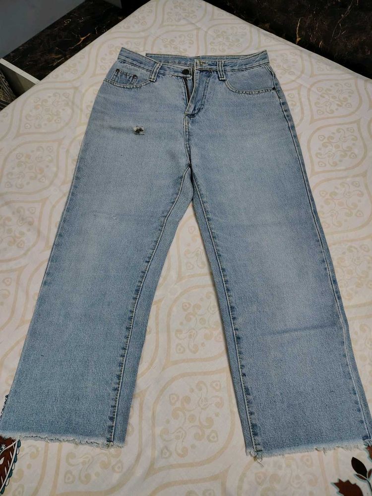 Light Wash Denim Jeans , ankle length jean