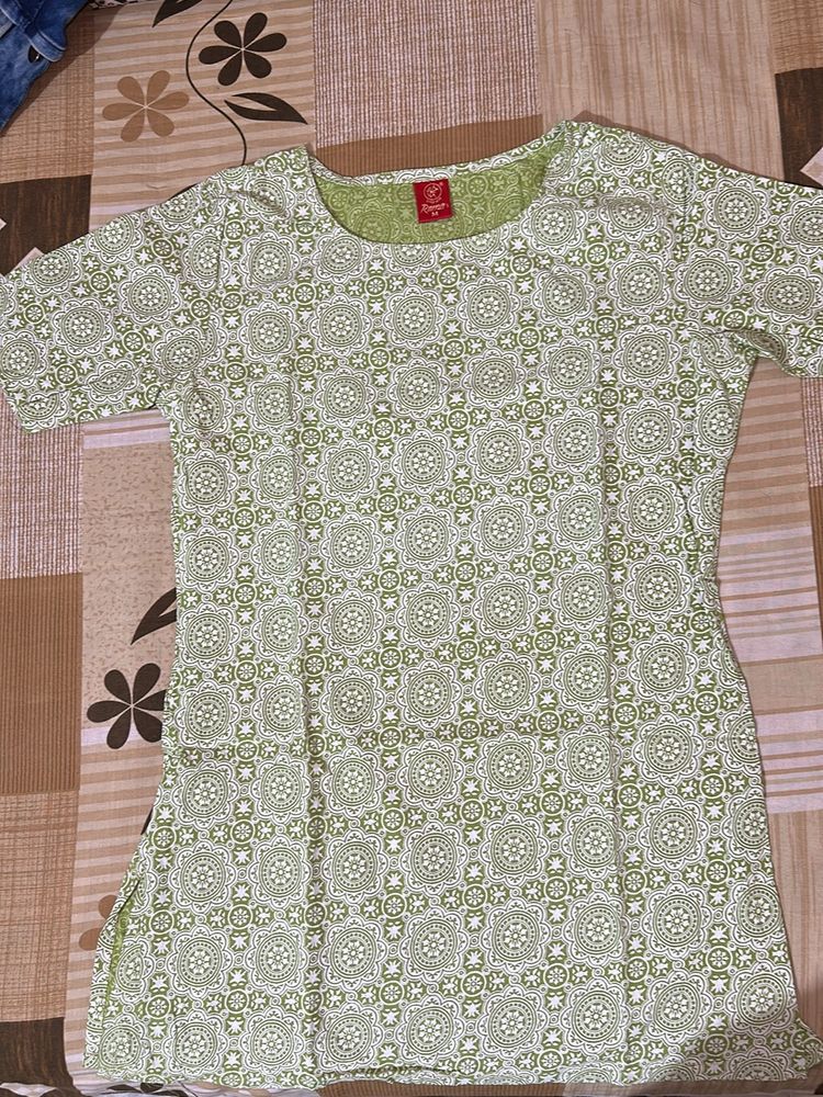 Short Kurti In Medium Size