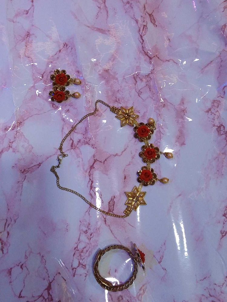 Necklace 🎀