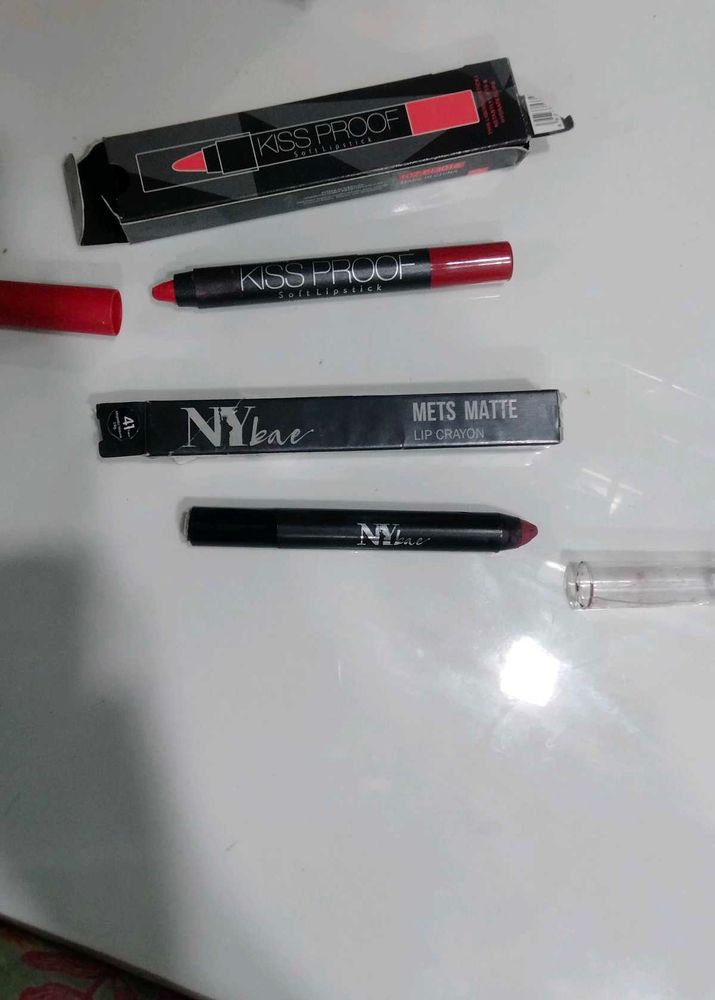 Pack Of 2 Lip Crayon
