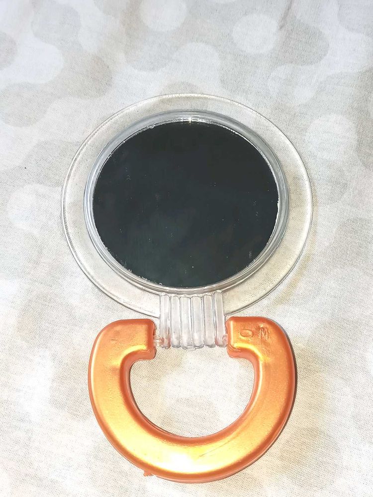 Selling A Mirror 🪞.