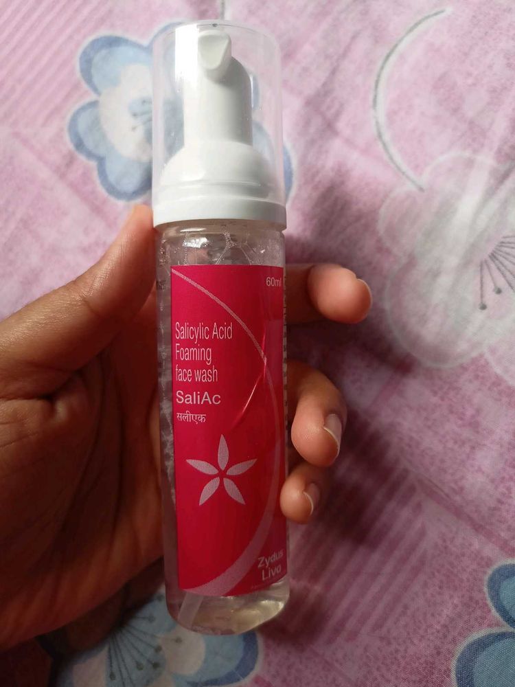 SaliAC Foaming Face Wash