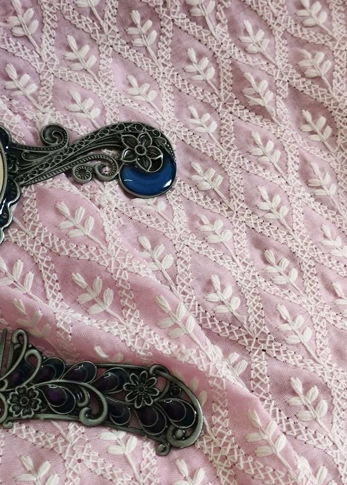 Embroidered Chikankari Pink Straight Kurta💕🍁