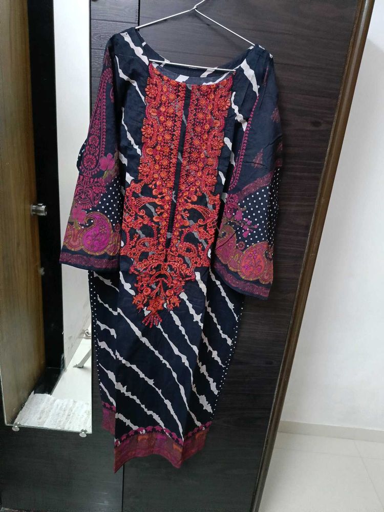 Black Embroidered Kurta Lawn