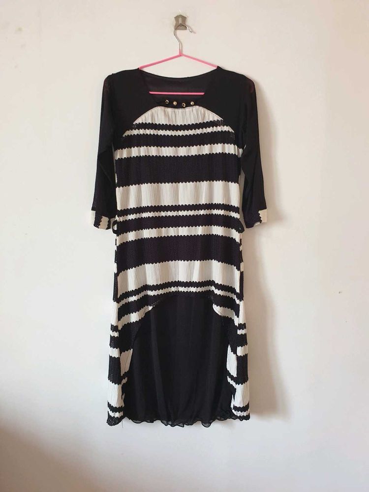 Striped Black &amp; White High-Low Kurti