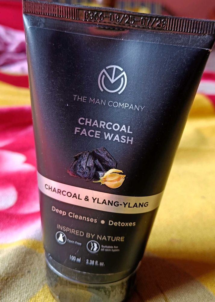 The Man Company Charcoal Face Wash