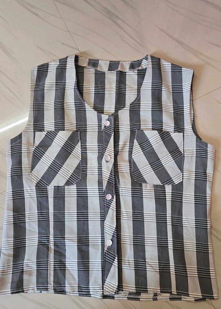 Plaid Sleeveless Top