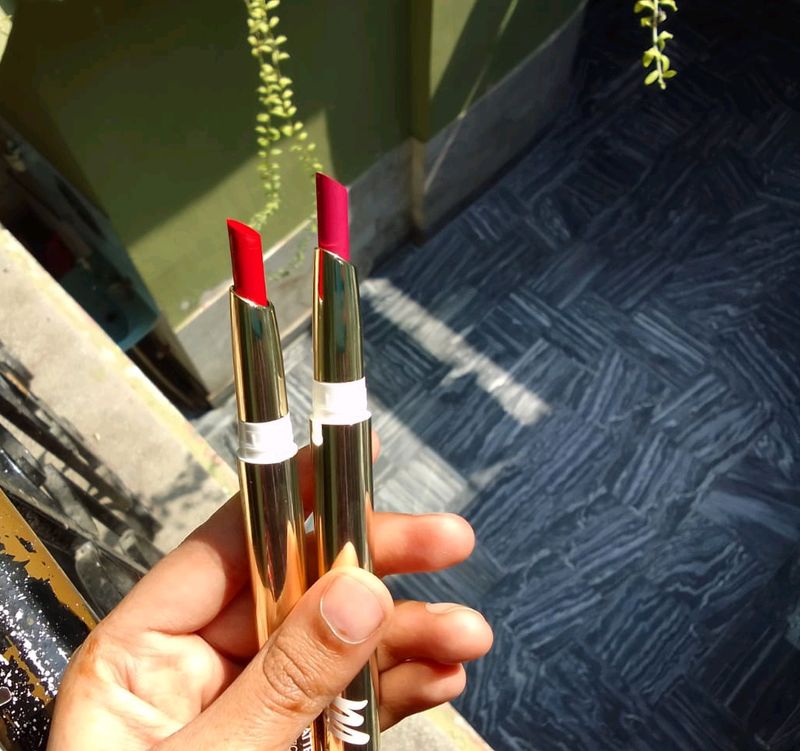 Myglamm ultimate matte lipstick and my glamm lip crayon