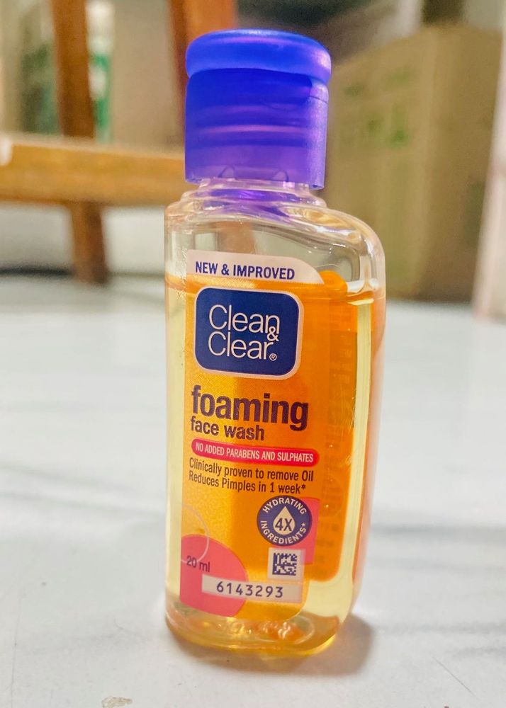 Clean &amp; Clear Face Wash