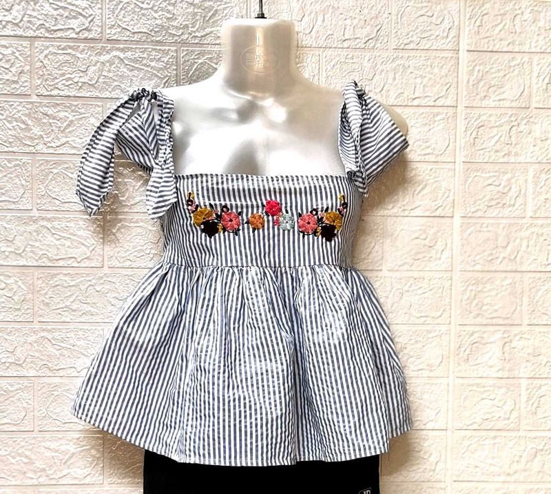 Floral Off shoulder Top Small Size