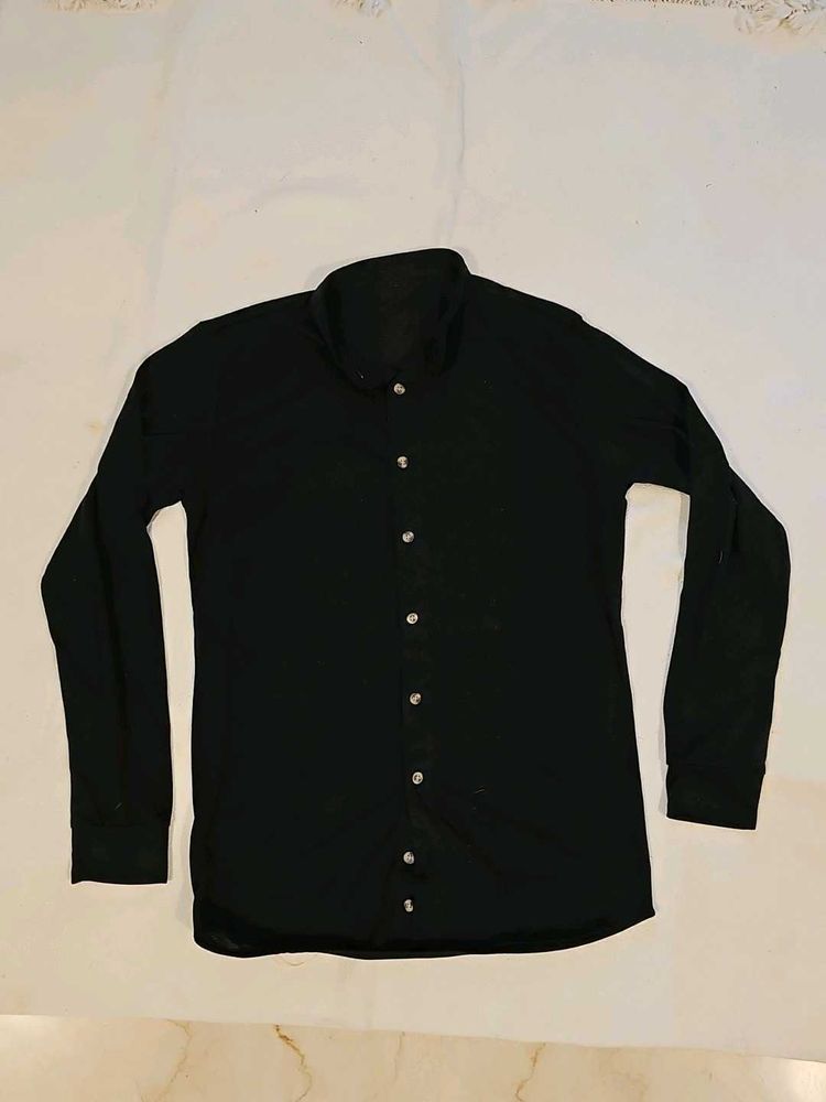 Small Fitted Black Shirt