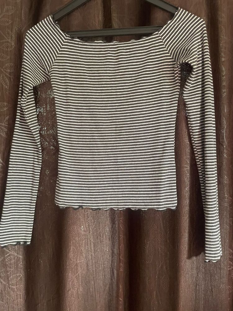 Of Shoulder Full Sleeve Top